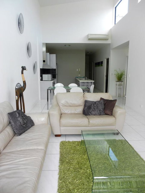 Sutton's Beach Unit - Whitsundays Accommodation 6
