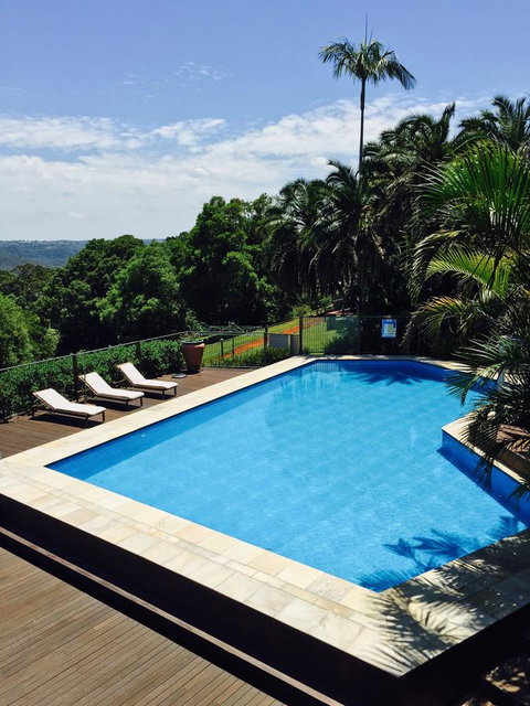 Montville Holiday Apartments - Whitsundays Accommodation 0