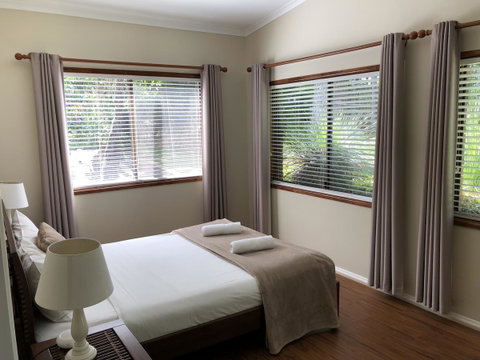 Montville Holiday Apartments - Whitsundays Accommodation 17
