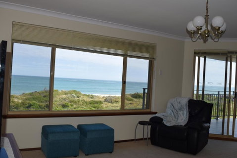 Watersun Beach House - Whitsundays Accommodation 0