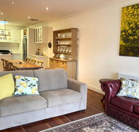 Wattle Terrace - Whitsundays Accommodation