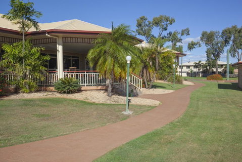 Western Heritage Motor Inn - Whitsundays Accommodation 1