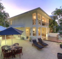 Whispering Palms - Whitsundays Accommodation
