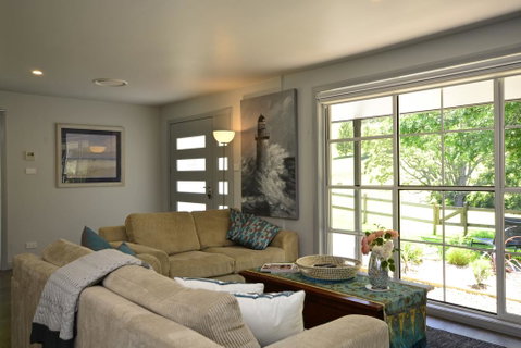 Whispers At Cedar Grove - Whitsundays Accommodation 0