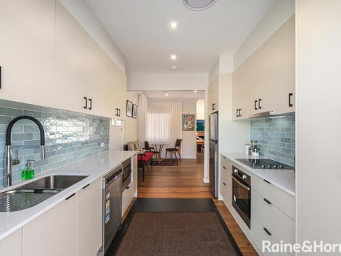 White Beach - 42 Ash Street - Whitsundays Accommodation 0