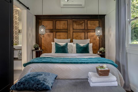 White Gates - Whitsundays Accommodation 0