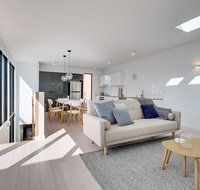 White Room Apartments - Whitsundays Accommodation
