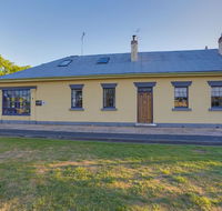 Whites Corner - Whitsundays Accommodation