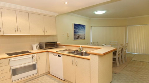 Whitesands G2 - Main Beach Location - Whitsundays Accommodation 2