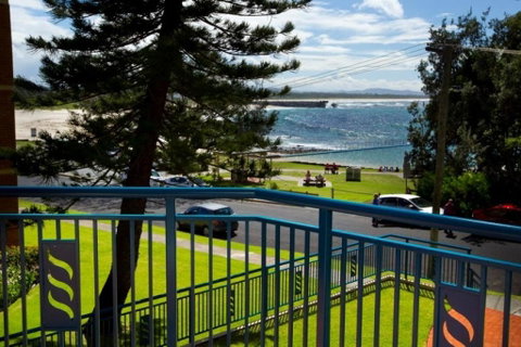 Whitesands, Unit 103, 38 North Street - Whitsundays Accommodation 1
