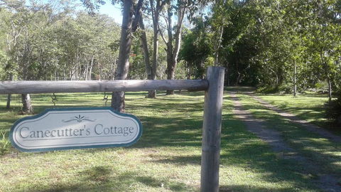 Whitsunday Cane Cutters Cottage - Whitsundays Accommodation 1