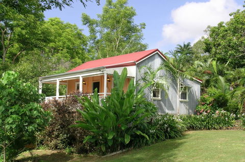Whitsunday Cane Cutters Cottage - Whitsundays Accommodation 0