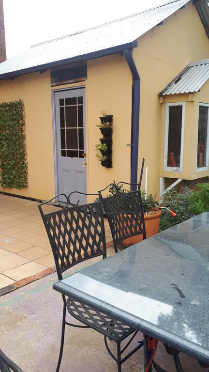 Willowgate Hall Luxury Hosted B&B - Whitsundays Accommodation 2