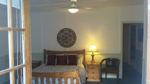 Windswept Country Retreat - Whitsundays Accommodation 2