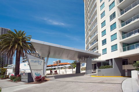 Wings Luxury Apartment Pink Poodle - Whitsundays Accommodation 2