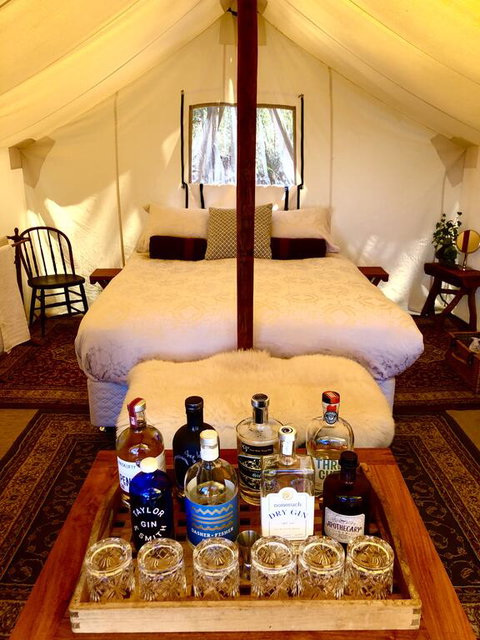 Wingtons Glamping - Whitsundays Accommodation 3