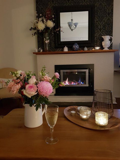 Winston Cottage At Three Sisters - Whitsundays Accommodation 2