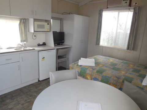 Wodonga Caravan & Cabin Park - Whitsundays Accommodation 2