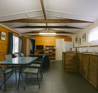 Wonboyn Cabins - Whitsundays Accommodation