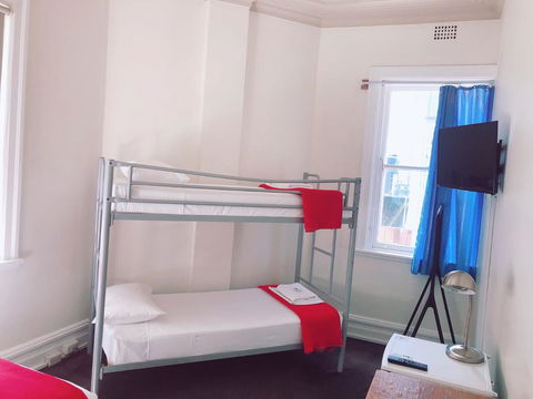 Wynyard Hotel - Whitsundays Accommodation 3