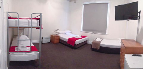 Wynyard Hotel - Whitsundays Accommodation 1