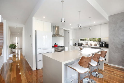 Xus Residence - Whitsundays Accommodation 3