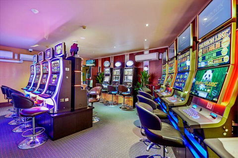 Yandina Hotel - Whitsundays Accommodation 3