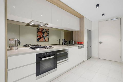 YARRA - YARRA Toorak Rd & Chapel St. Pool, Gym & Parking - Whitsundays Accommodation 3