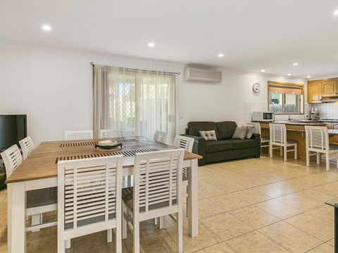 Yarramundi Retreat - Whitsundays Accommodation 1
