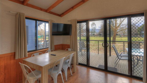 Yea Riverside Caravan Park - Whitsundays Accommodation 1