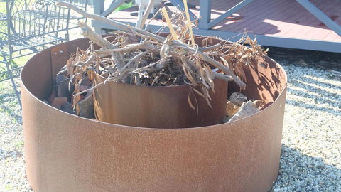 Yea Wood Duck Cabin - Whitsundays Accommodation 2