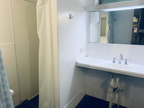 Yellow Submarine Backpackers - Whitsundays Accommodation 1