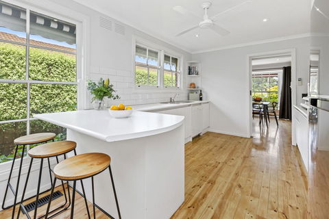 YIN-YANG - MOUNT ELIZA - Whitsundays Accommodation 2