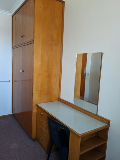 Young Budget Accommodation - Whitsundays Accommodation 1