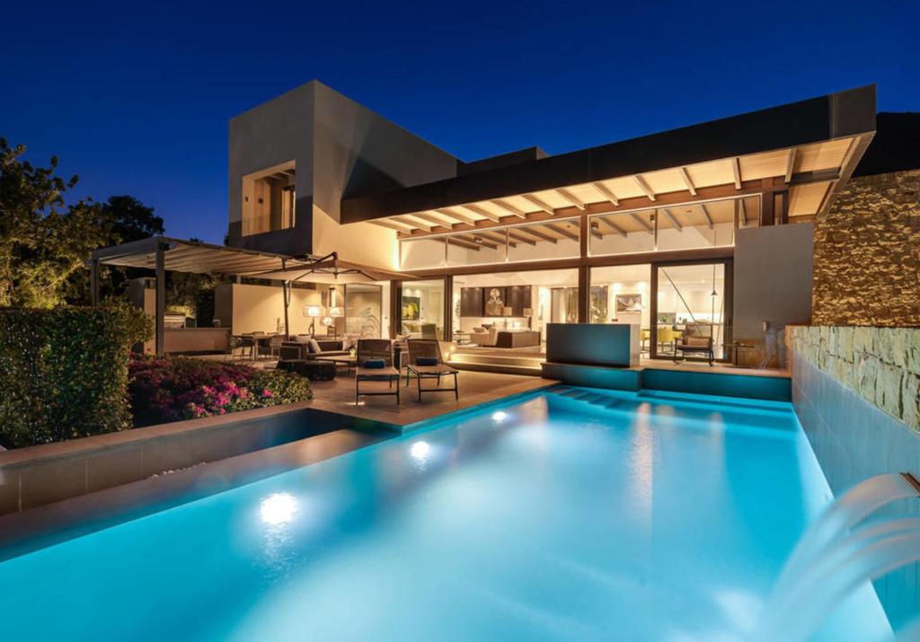 Kawana Waters QLD Whitsundays Accommodation