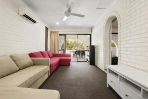 Coongarra Esplanade 41 Lakeshores - Whitsundays Accommodation 5