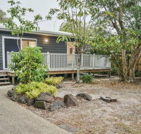 Currimundi Beach House - 1min to Currimundi Lake  Beach - Whitsundays Accommodation