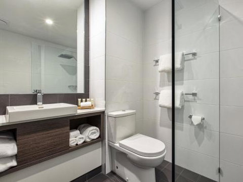 Mercure Sunshine Coast Kawana Waters - Whitsundays Accommodation 1