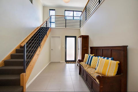 A Little Luxury In Town - Whitsundays Accommodation 4