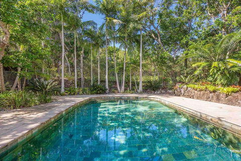 A Perfect Stay - 4 James Cook Apartments - Whitsundays Accommodation 0