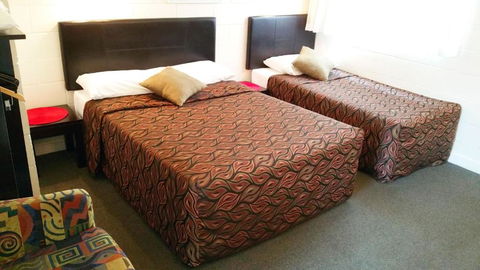 A&A Lodge Motel - Whitsundays Accommodation 2