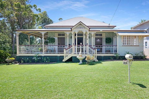 A Charming Queenslander - Whitsundays Accommodation 4