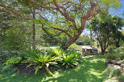 A Charming Queenslander - Whitsundays Accommodation 1