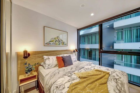 A Comfy 2BR Apt Near Crown & Southern Cross - Whitsundays Accommodation 3