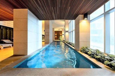 A Comfy 2BR Apt W City Views Near Southern Cross - Whitsundays Accommodation 2