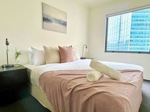 A Cozy 2B2B Apt Next To Carlton Garden W/ Parking - Whitsundays Accommodation 0