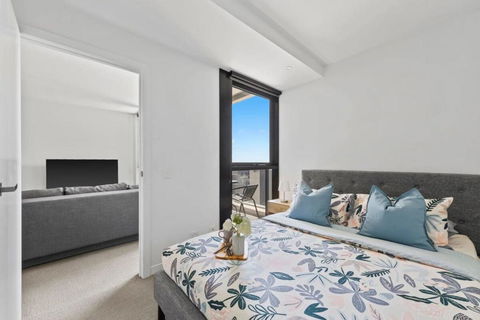 A Cozy 2BR Apt Next To Queen Victoria Market & Melbourne Central With City Views - Whitsundays Accommodation 1