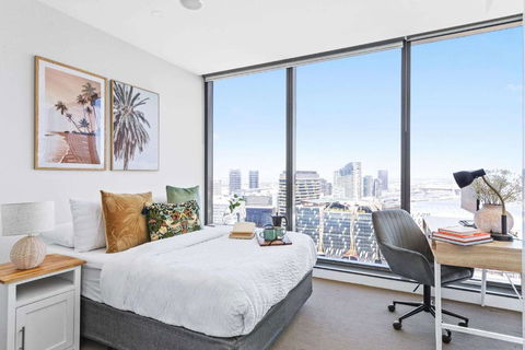 A Cozy 2BR Apt With Harbour Views And FREE Parking - Whitsundays Accommodation 3