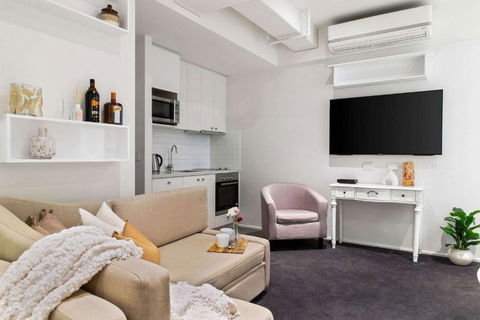 A Cozy CBD Studio Near Melbourne Central - Whitsundays Accommodation 4