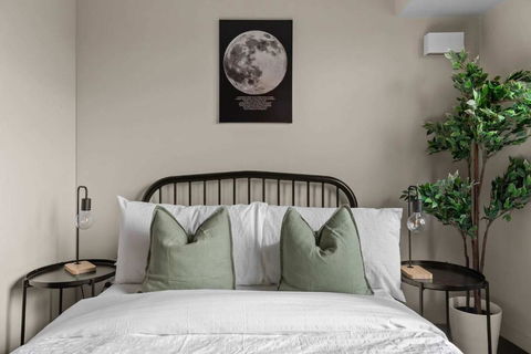 A Cozy Studio Near The University Of Melbourne - Whitsundays Accommodation 3